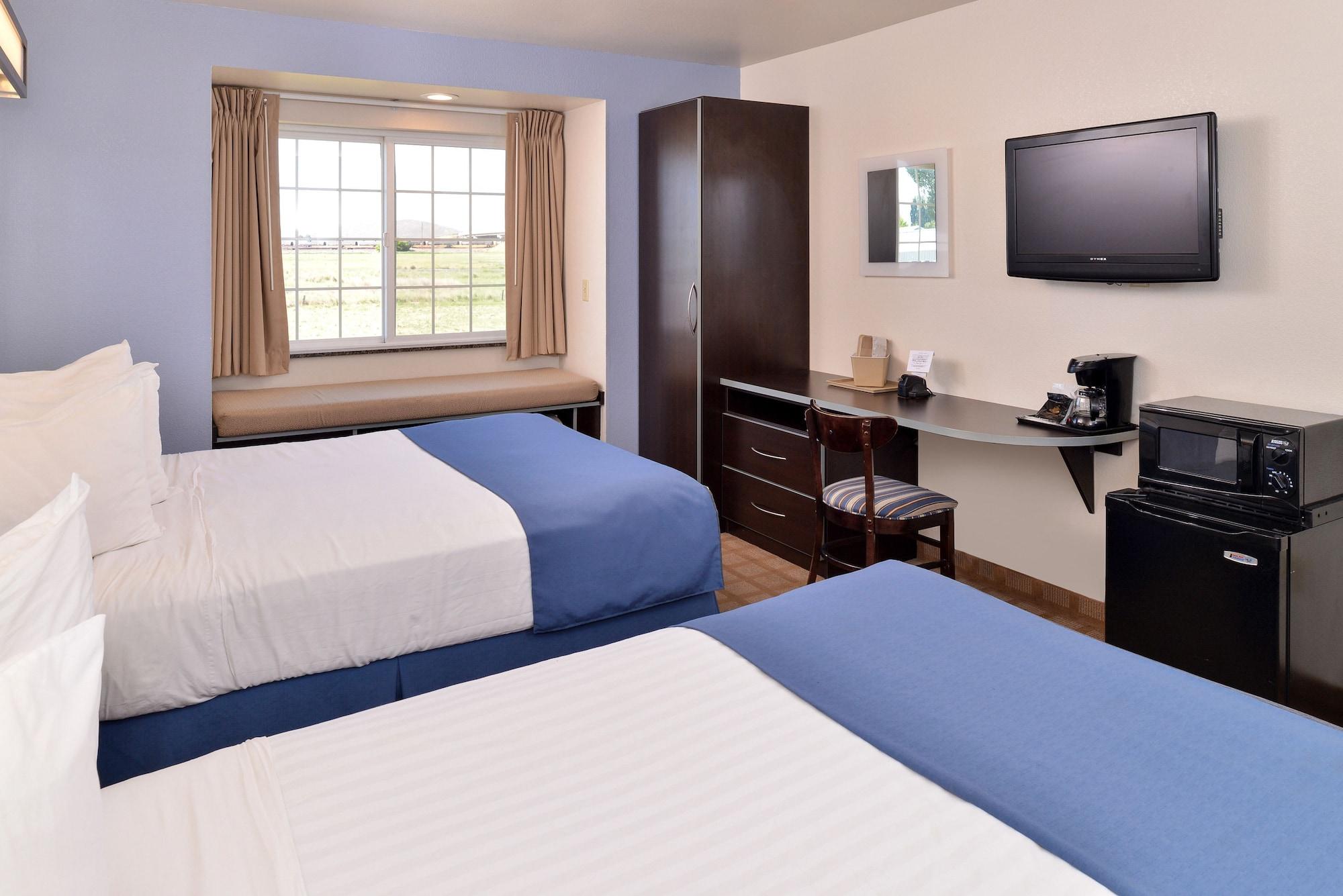 Microtel Inn & Suites By Wyndham Klamath Falls Exterior foto