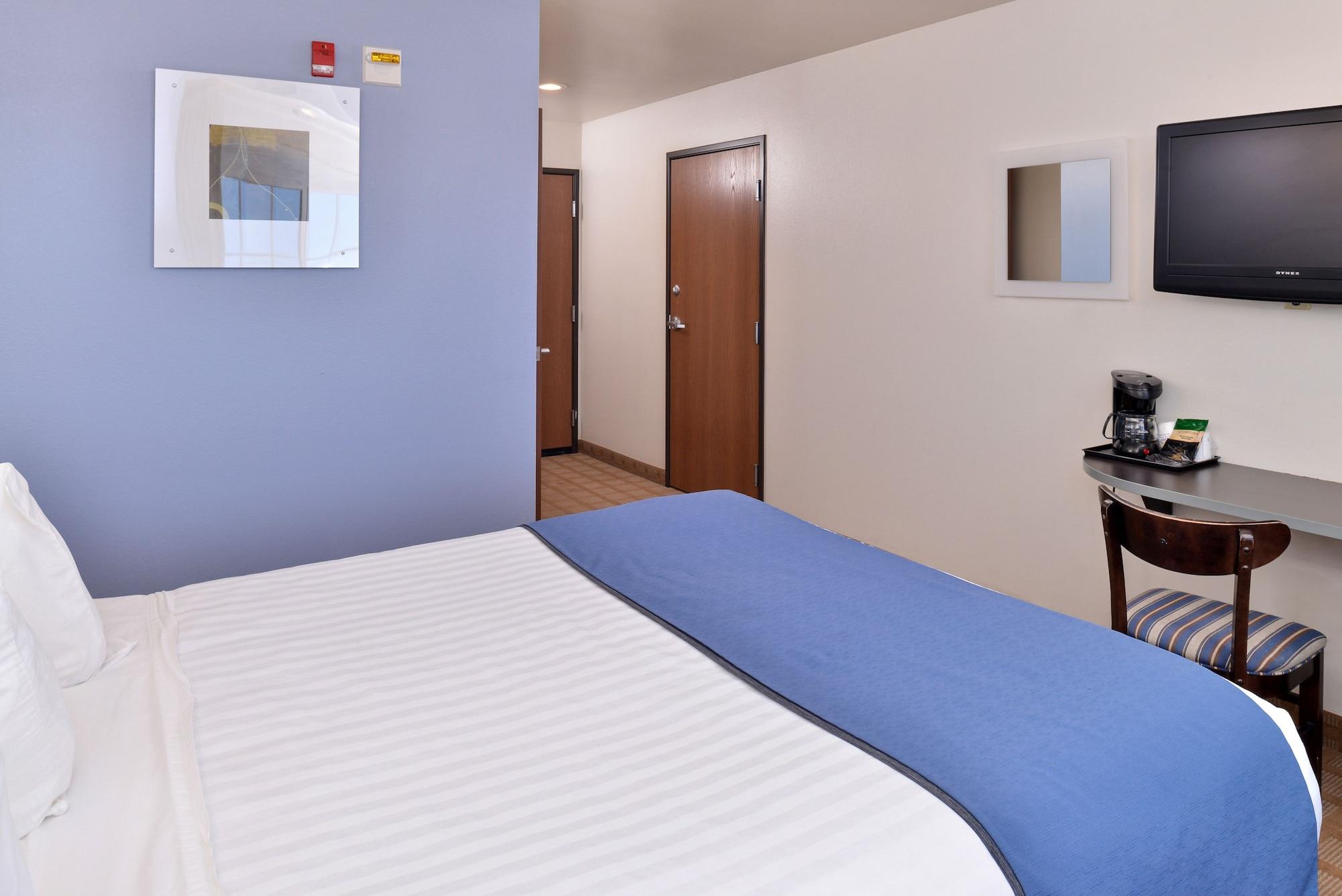 Microtel Inn & Suites By Wyndham Klamath Falls Exterior foto