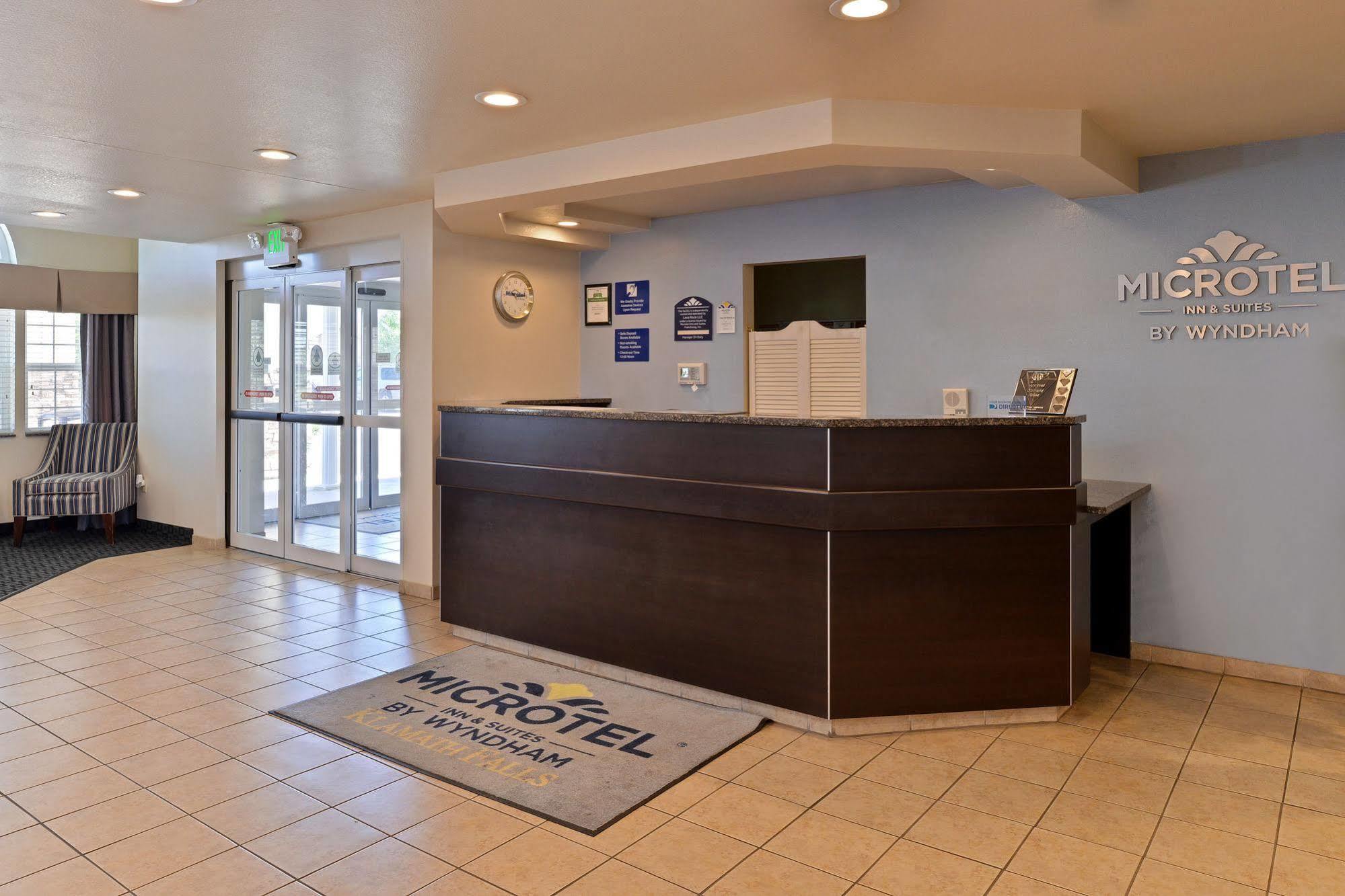 Microtel Inn & Suites By Wyndham Klamath Falls Exterior foto